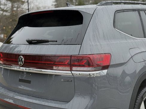 New 2026 Volkswagen Atlas SE image 11