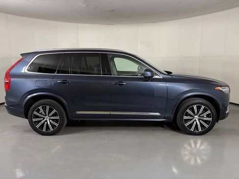 Used 2024 Volvo XC90 B5 Plus AWD/4WD image 9
