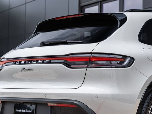 New 2026 Porsche Macan AWD/4WD image 16