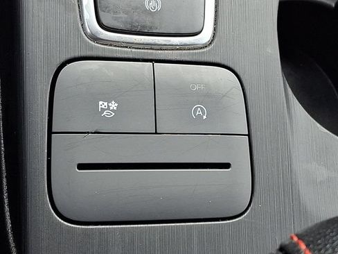 Used 2025 Ford Escape ST-Line AWD/4WD image 22