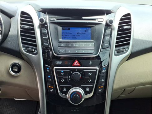 Used 2016 Hyundai Elantra GT w/ Option Group 02 FWD image 12