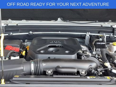 Used 2024 Jeep Wrangler Unlimited AWD/4WD image 28