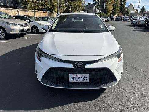 Used 2020 Toyota Corolla LE image 5