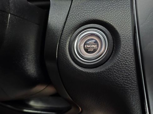 Used 2022 Mercedes-Benz GLC 300 image 33