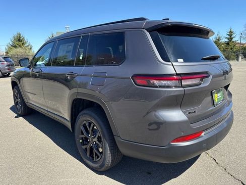 New 2026 Jeep Grand Cherokee L 4WD image 11