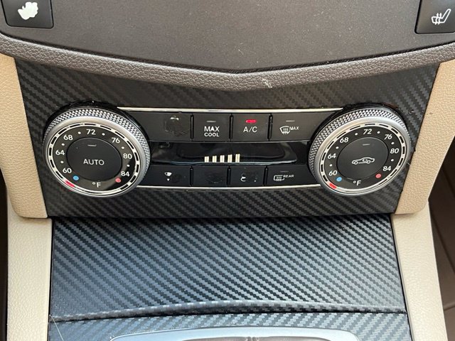 Used 2010 Mercedes-Benz C 300 4MATIC Sedan image 27