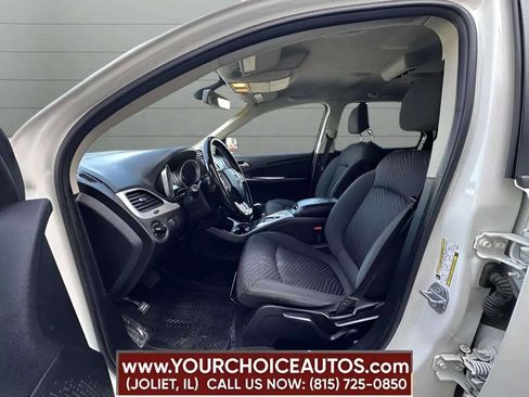 Used 2018 Dodge Journey SE w/ Popular Equipment Group image 16