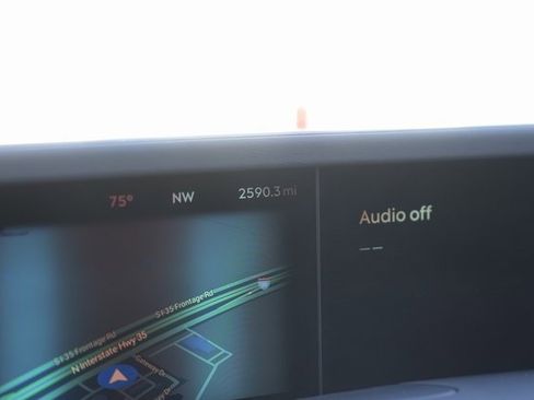 Used 2025 Lincoln Nautilus Reserve image 26