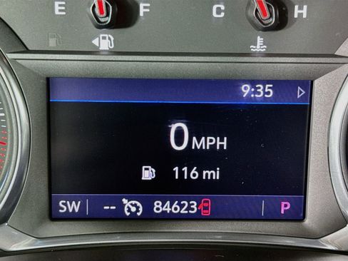 Used 2020 Chevrolet Traverse LT FWD image 14
