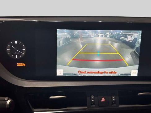 Certified 2023 Lexus ES 250 w/ Premium Package AWD/4WD image 35