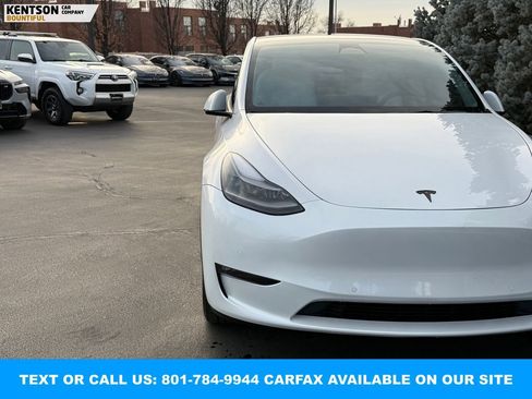 Used 2022 Tesla Model Y Long Range image 13