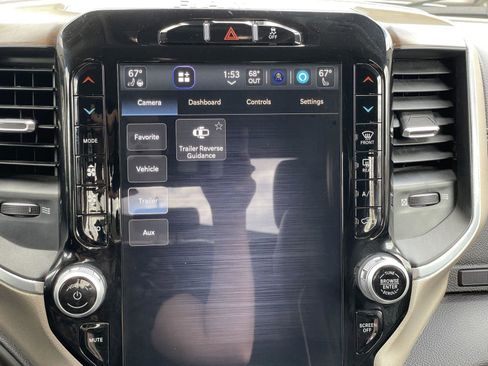 Certified 2024 RAM 2500 Laramie w/ Towing Technology Group image 22