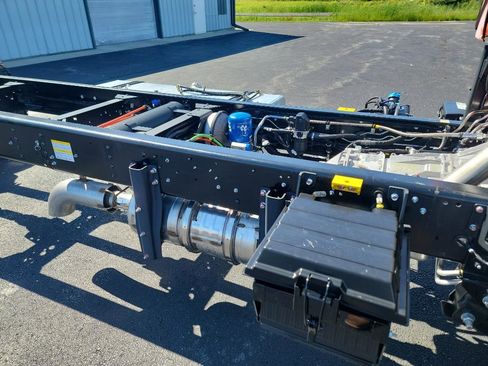 New 2025 Isuzu FTR 6500 XD image 8