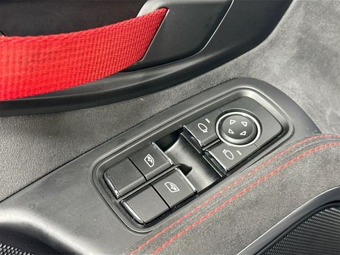 Certified 2016 Porsche Cayman GT4 image 25