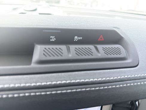 New 2026 Ford Bronco Outer Banks AWD/4WD image 25