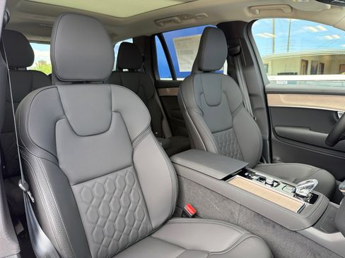 New 2026 Volvo XC90 T8 Plus w/ Protection Package Premier AWD/4WD image 26