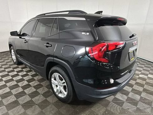 Used 2020 GMC Terrain SLE w/ Driver Convenience Package AWD/4WD image 4
