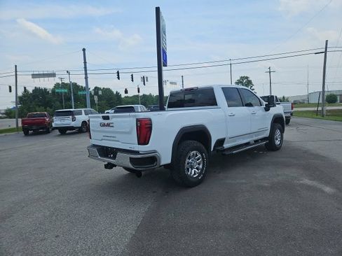 Used 2024 GMC Sierra 2500 SLT w/ SLT Premium Package AWD/4WD image 6