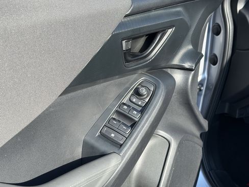 Used 2024 Subaru Crosstrek 2.0i Premium image 22