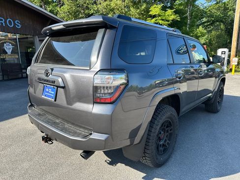 Used 2023 Toyota 4Runner SR5 AWD/4WD image 5