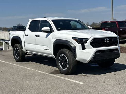 Used 2024 Toyota Tacoma TRD Off-Road w/ TRD Off Road Upgrade Package image 20