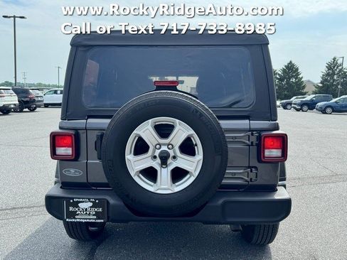 Used 2022 Jeep Wrangler Unlimited Sport AWD/4WD image 6