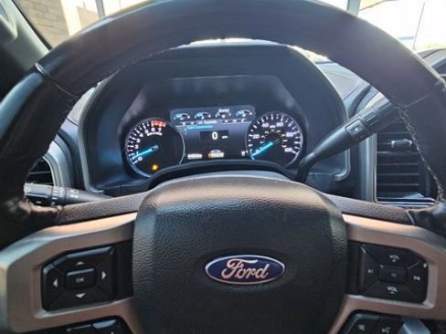 Used 2022 Ford F250 Platinum image 19