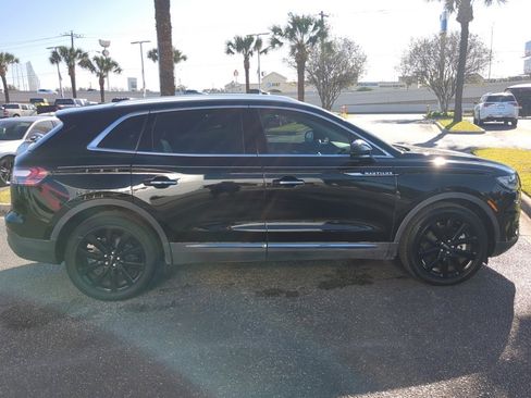 Used 2020 Lincoln Nautilus Reserve w/ Equipment Group 201A image 6