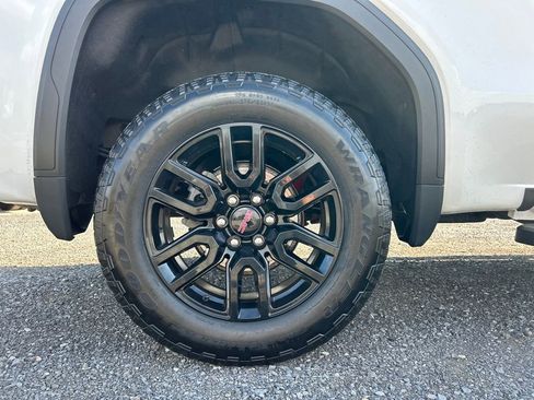 Used 2024 GMC Sierra 1500 Elevation image 20