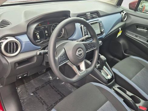 Certified 2025 Nissan Versa SV w/ Trunk Package FWD image 10