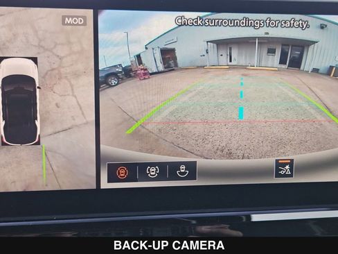 New 2026 Nissan Pathfinder SL image 32