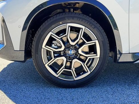 New 2026 BMW X1 xDrive28i w/ Technology Package AWD/4WD image 2
