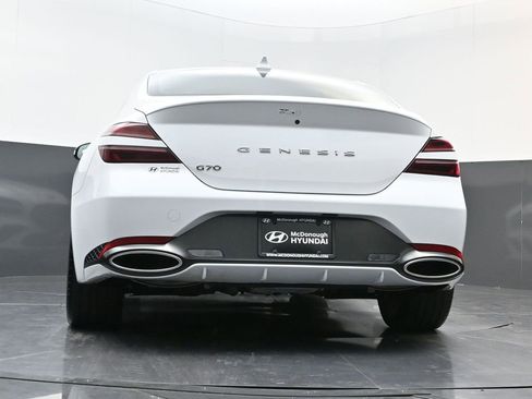 Used 2025 Genesis G70 2.5T image 23