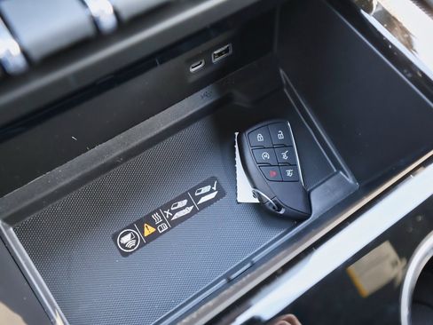 New 2026 GMC Yukon Elevation w/ Elevation Premium Package image 30