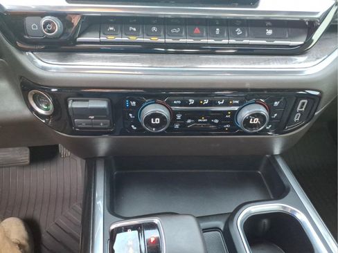 Certified 2024 Chevrolet Silverado 1500 LTZ w/ LTZ Convenience Package II AWD/4WD image 24