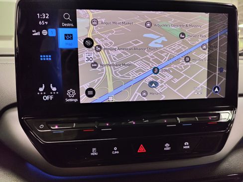 Certified 2024 Volkswagen ID.4 2WD image 5