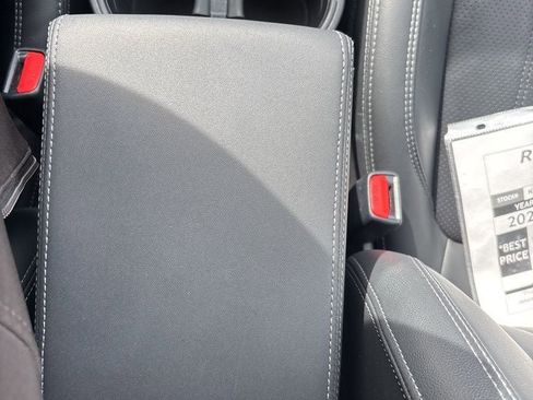 Used 2023 Subaru Forester Limited image 25