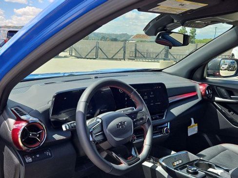 Used 2026 Chevrolet Equinox RS w/ Convenience Package III image 10