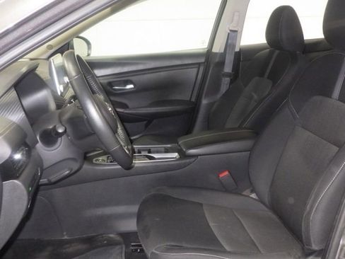 Used 2024 Nissan Sentra SV w/ All-Weather Package image 8