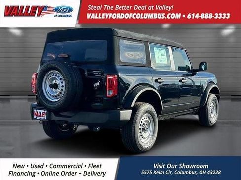 New 2025 Ford Bronco Base image 6