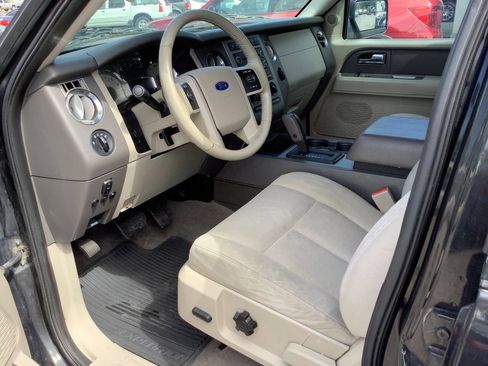 Used 2013 Ford Expedition XLT w/ HD Trailer Tow Pkg AWD/4WD image 31