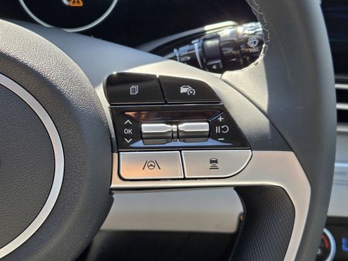 New 2025 Hyundai Elantra Limited image 20