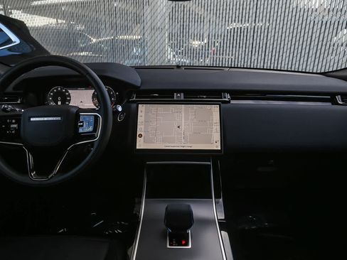 Used 2026 Land Rover Range Rover Velar S image 9