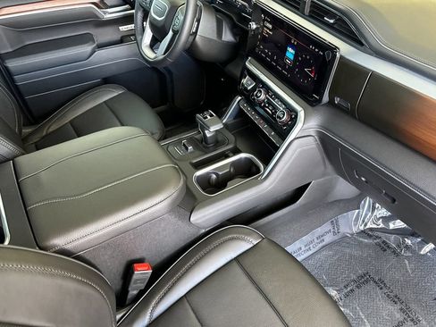 Used 2025 GMC Sierra 1500 Denali AWD/4WD image 15