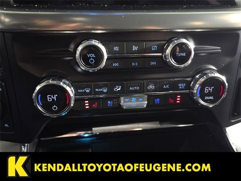 Used 2021 Ford F150 Lariat image 17