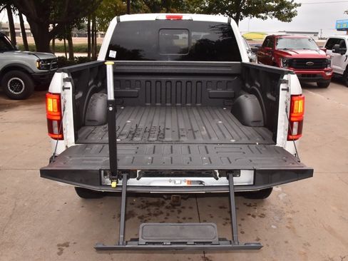 Used 2020 Ford F150 Platinum w/ Equipment Group 701A Luxury image 38