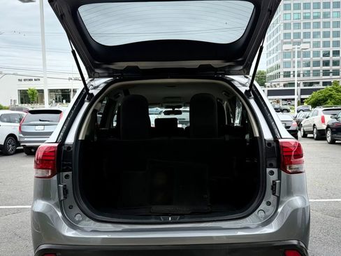Used 2020 Mitsubishi Outlander ES AWD/4WD image 40