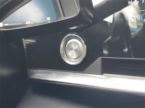 Used 2021 Chevrolet Corvette Stingray Preferred Cpe w/ Z51 Performance Package RWD image 8