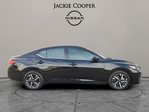 Certified 2024 Nissan Sentra SV image 6