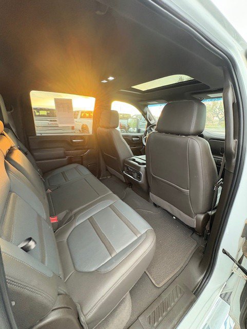 Used 2021 GMC Sierra 3500 Denali w/ Denali Ultimate Package AWD/4WD image 12